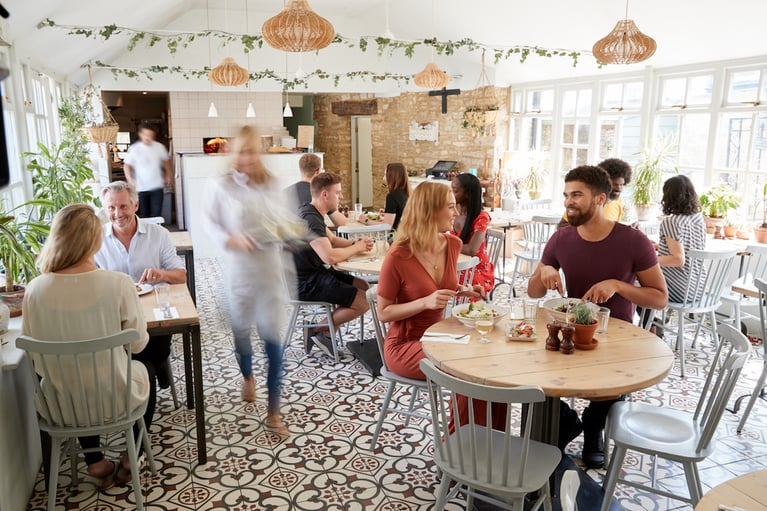 25 Emerging Restaurant Stats to Know in 2020